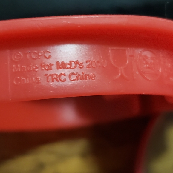 Vintage 2010 McDonald Strawberry Shortcake Cookie Cutter - Picture 2 of 4